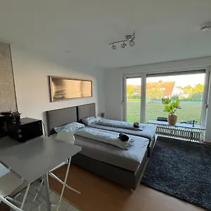 Ruhige Sonnige Mit Rooftopterrasse Nahe Universitaet Gerbrunn